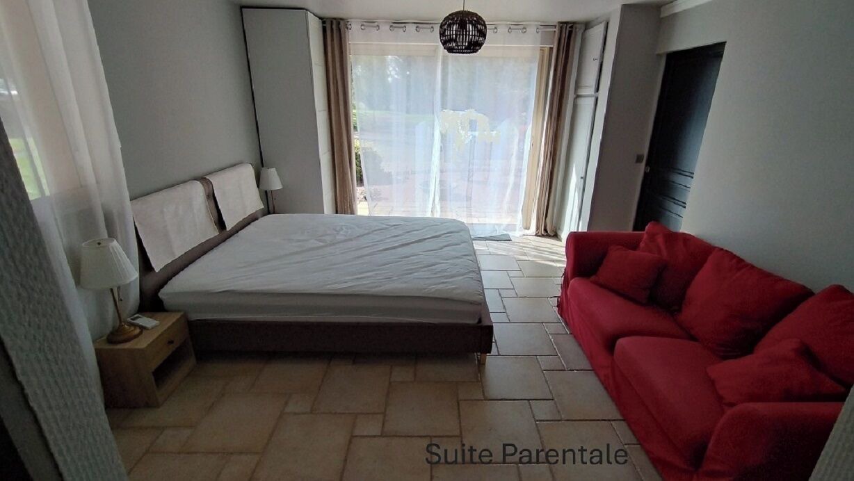 Photo of Bedroom in Roeze-sur-Sarthe
