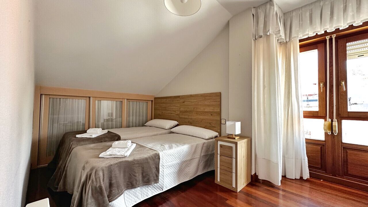 Photo of Bedroom in Somo