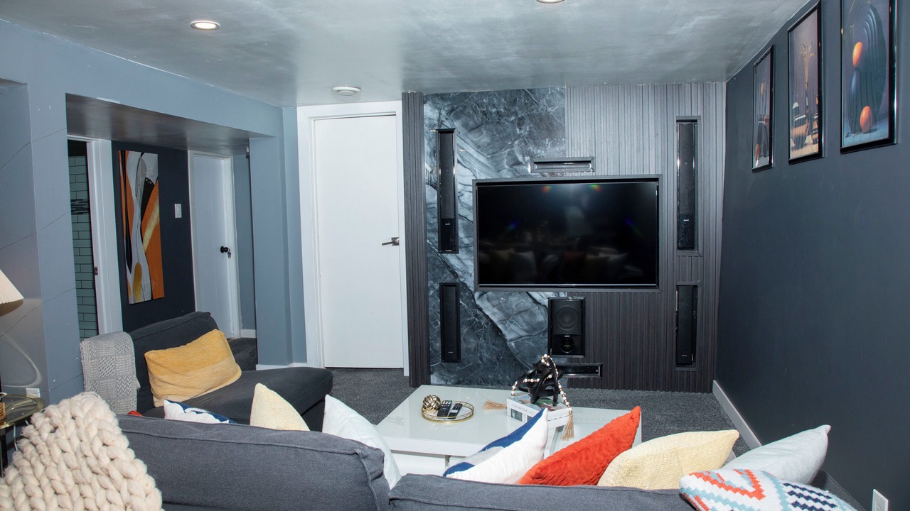 Photo of Livingroom in East Kildonan
