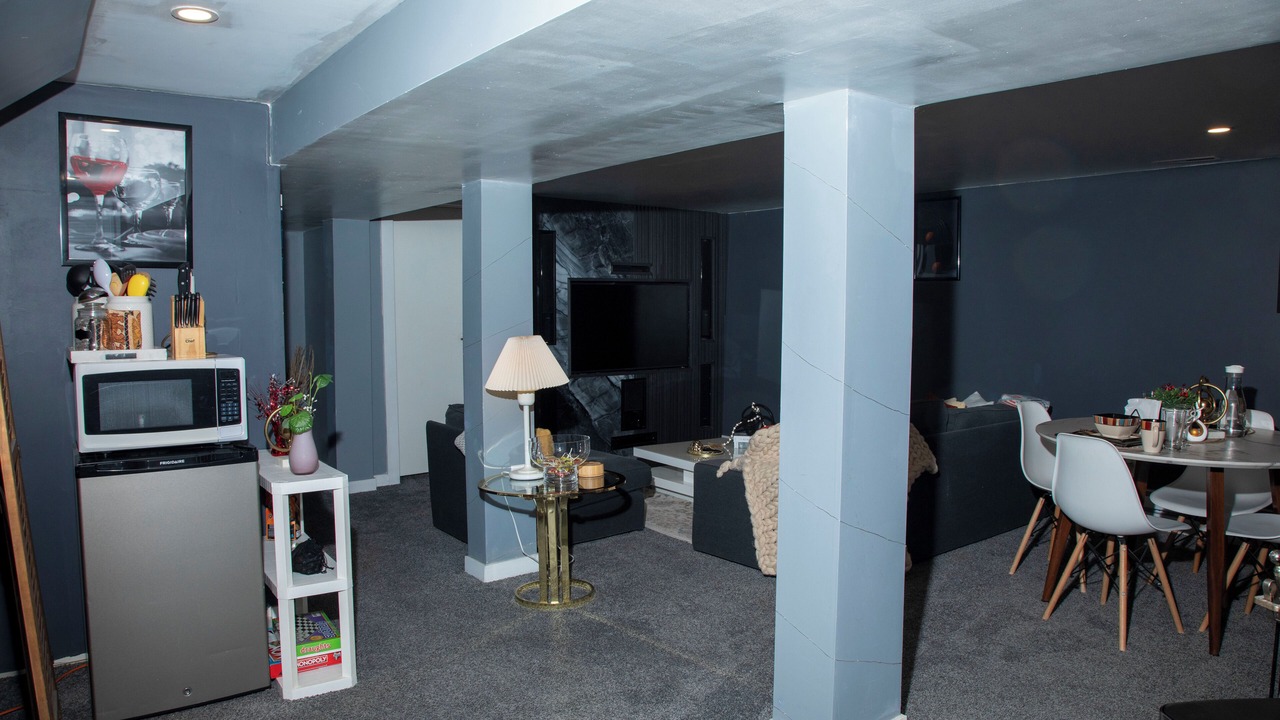 Photo of Livingroom in East Kildonan