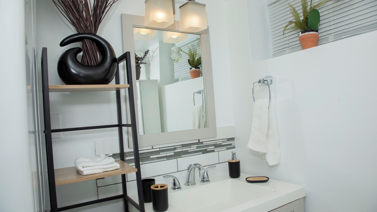 Photo of Bathroom in East Kildonan