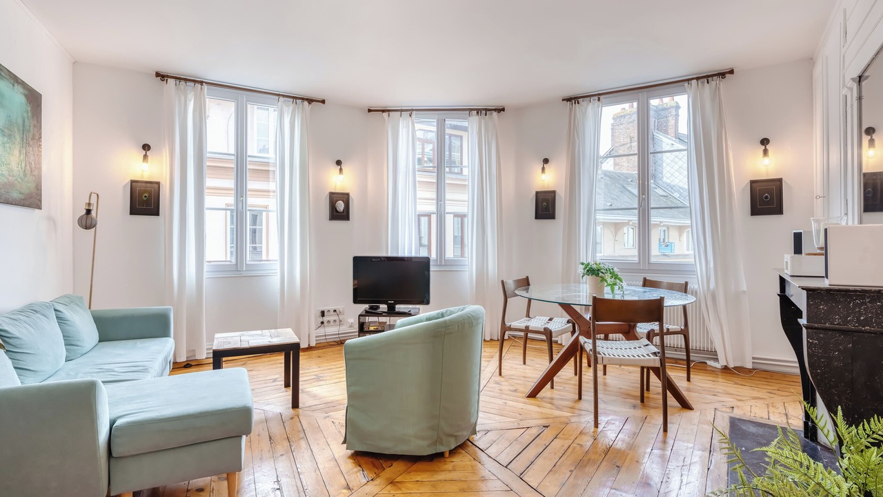 Photo of Livingroom in Coteaux Ouest