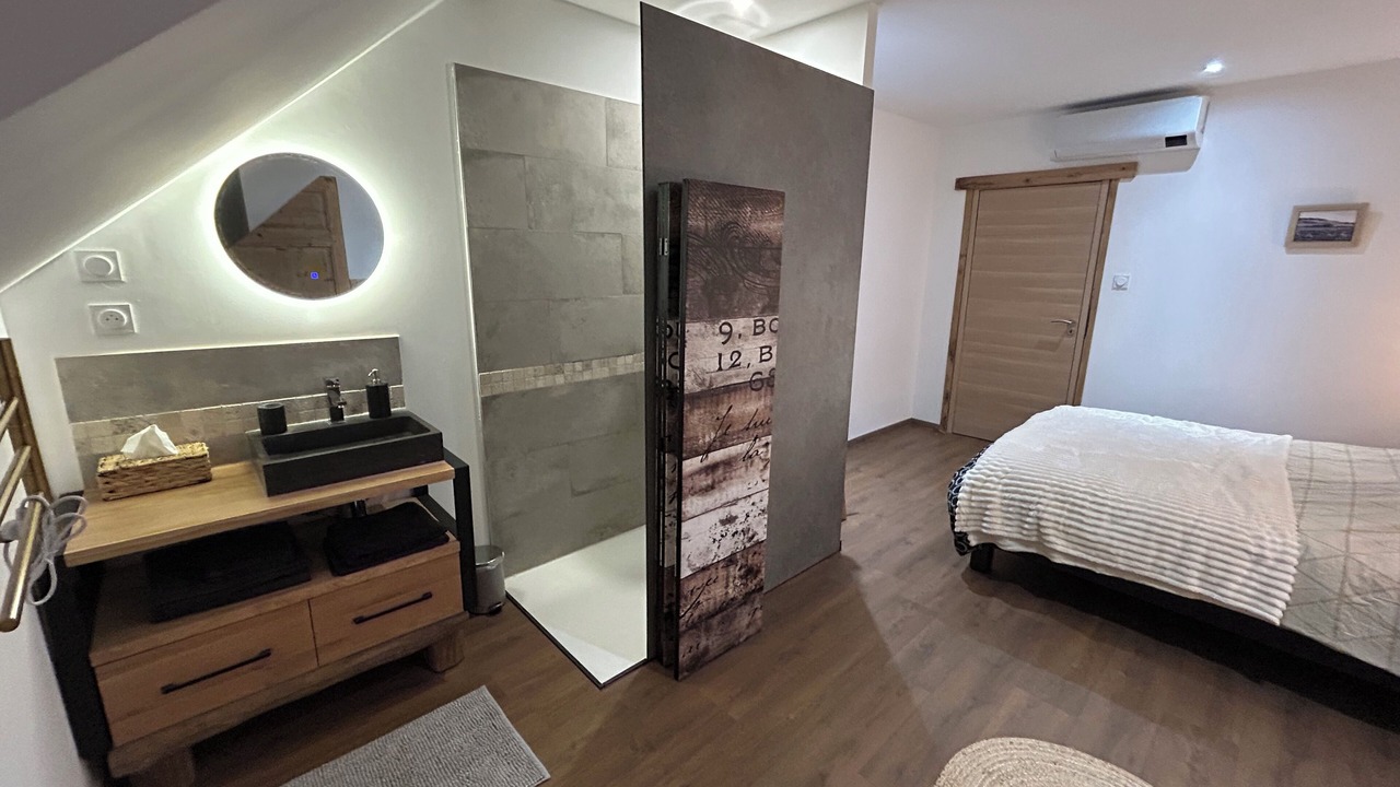 Photo of Bedroom in Demigny