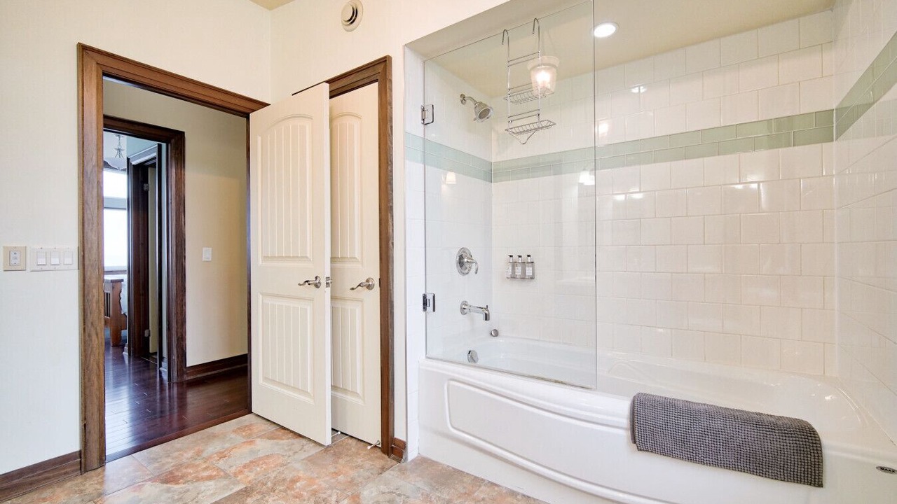 Photo of Bathroom in Craigleith