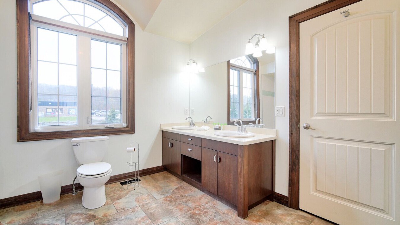 Photo of Bathroom in Craigleith