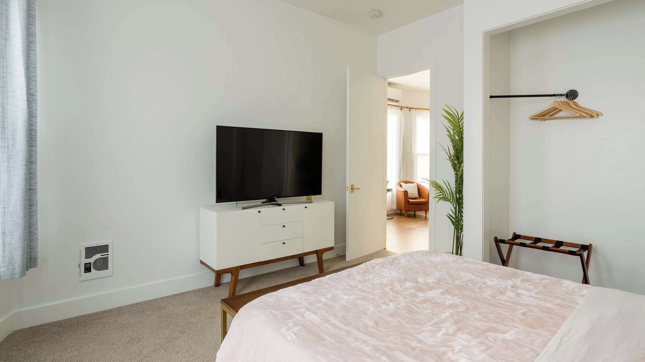 Photo of Bedroom in Sunnyside