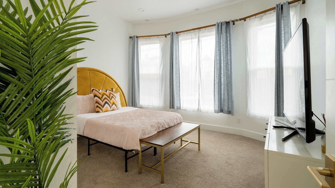 Photo of Bedroom in Sunnyside