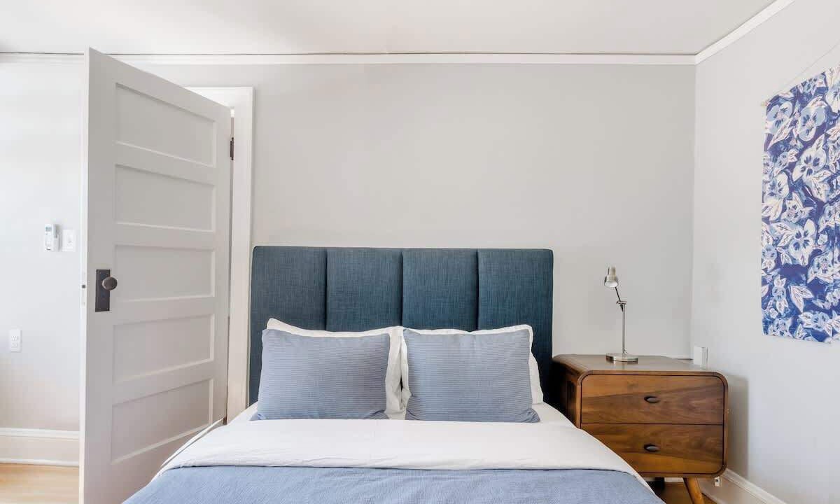 Photo of Bedroom in Alberta Arts District