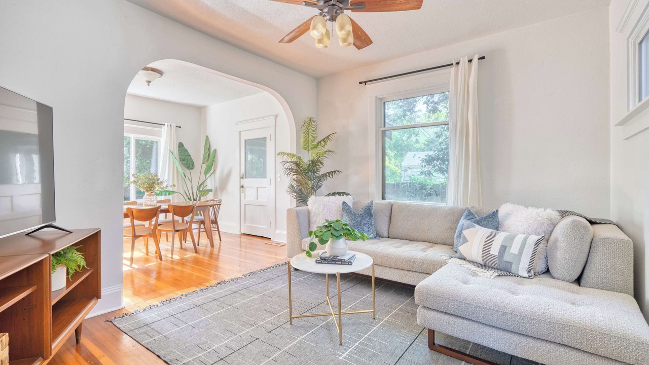 Photo of Livingroom in King