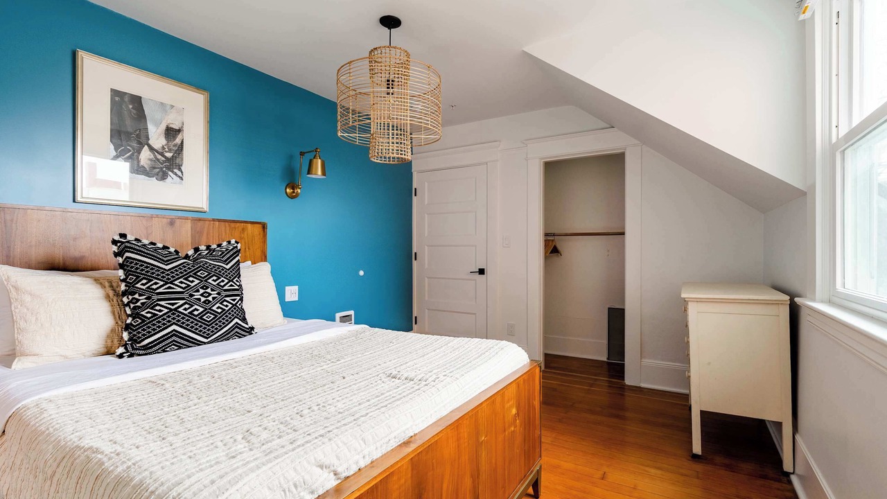 Photo of Bedroom in Nob Hill