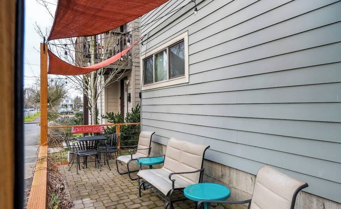 Photo of Patio Balcony in King