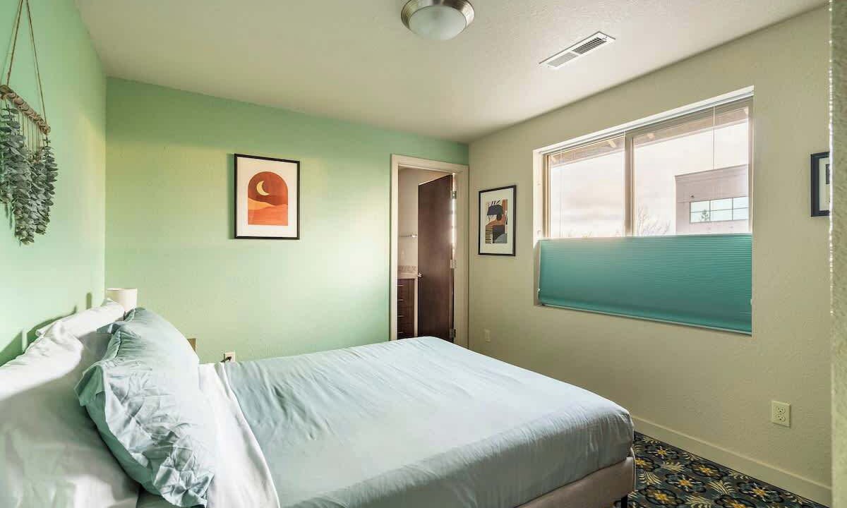 Photo of Bedroom in King