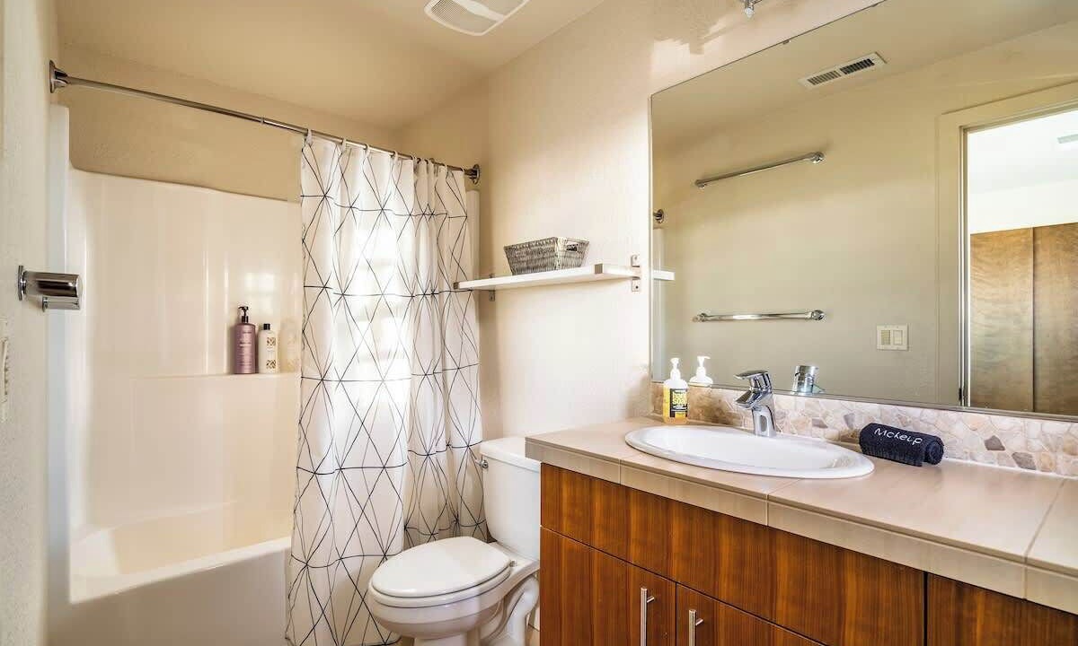 Photo of Bathroom in King