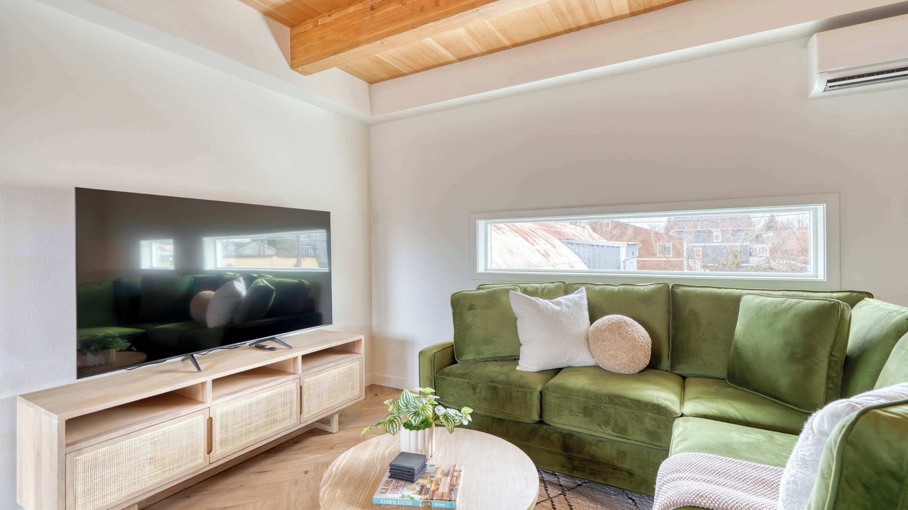 Photo of Livingroom in Alberta Arts District