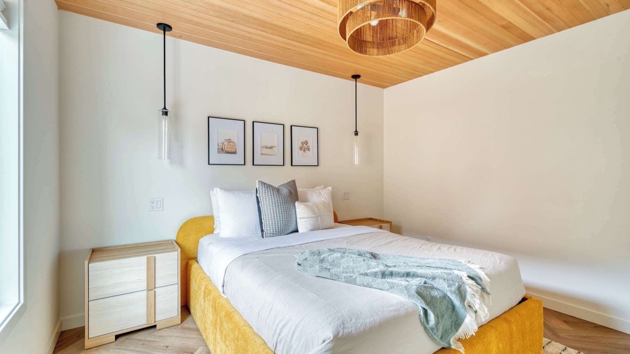 Photo of Bedroom in Alberta Arts District