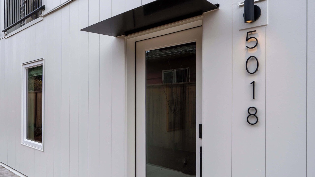 Photo of Outdoor in Alberta Arts District