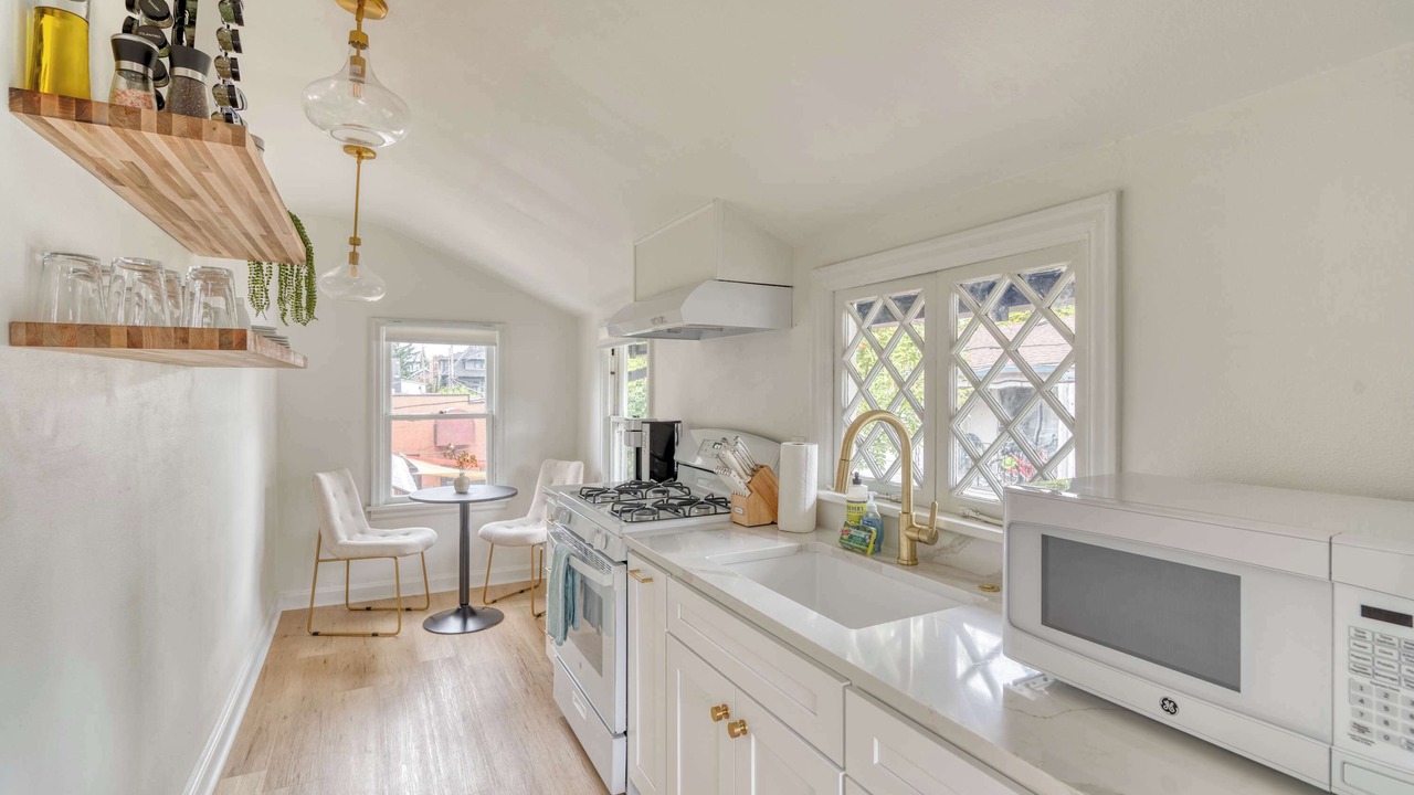 Photo of Kitchen in Sullivan's Gulch