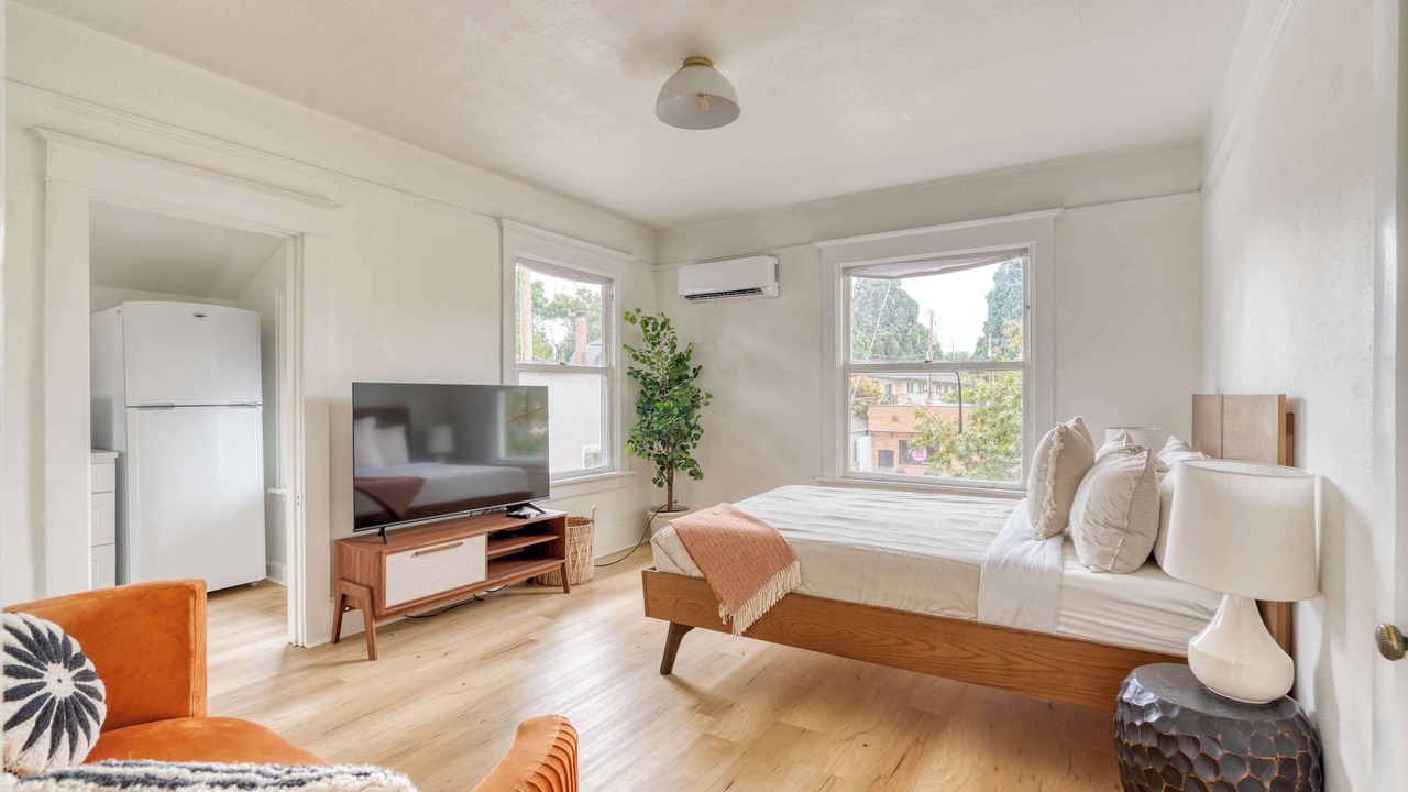 Photo of Bedroom in Sullivan's Gulch