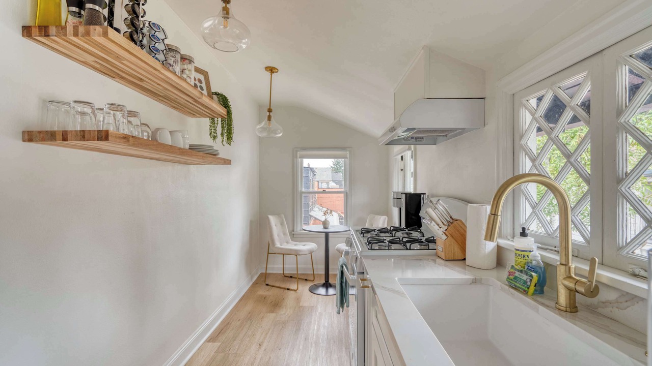 Photo of Kitchen in Sullivan's Gulch