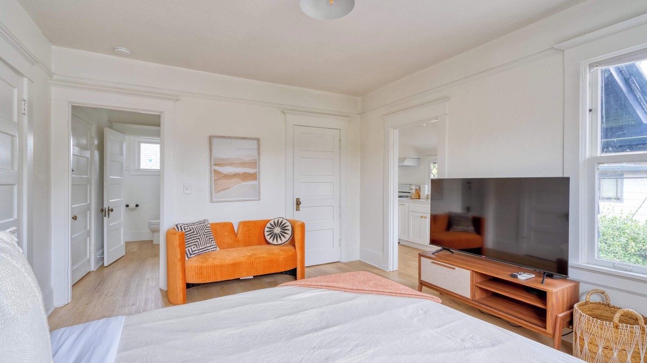 Photo of Bedroom in Sullivan's Gulch