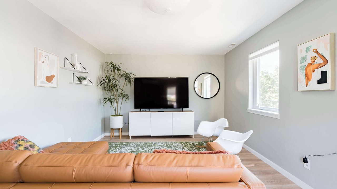 Photo of Livingroom in Alphabet Historic District