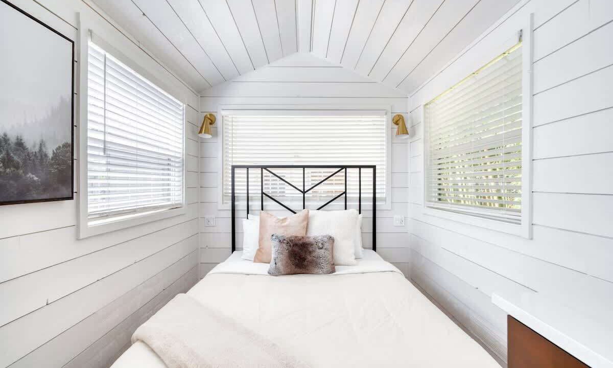 Photo of Bedroom in Overlook