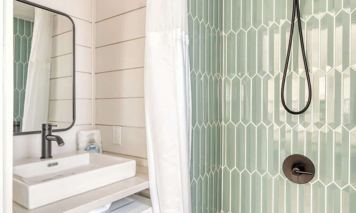 Photo of Bathroom in Overlook