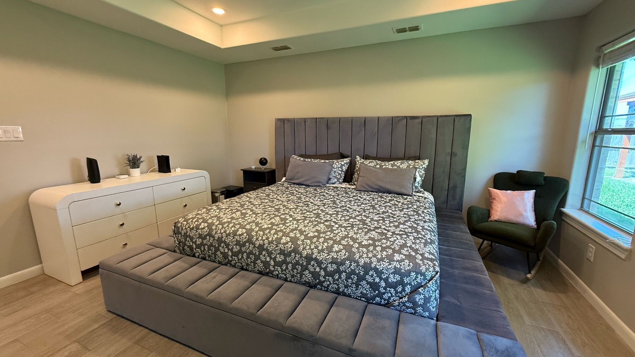 Photo of Bedroom in Edinburg