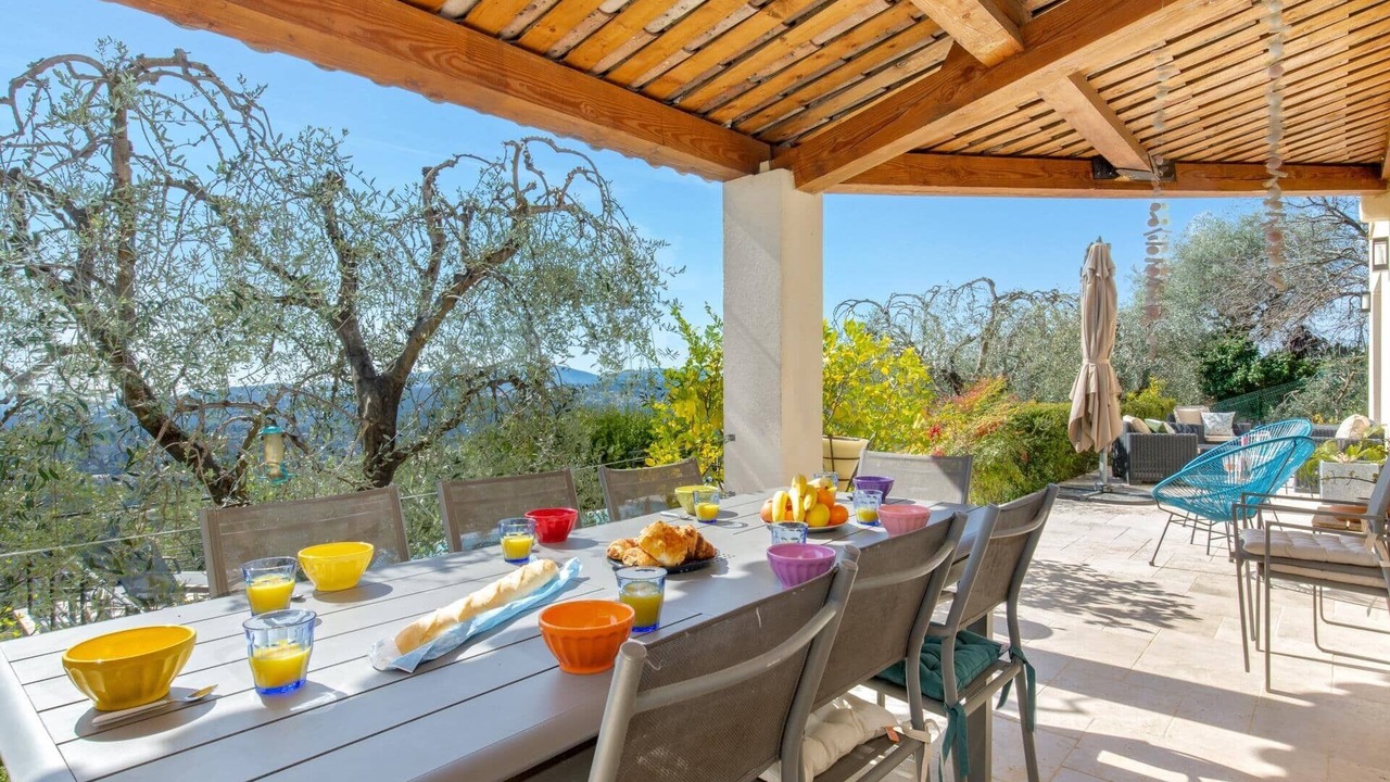 Photo of Others in Cabris