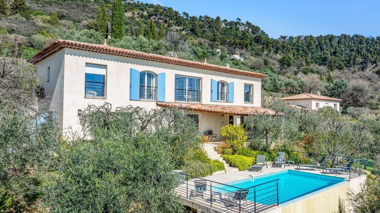 Photo of Others in Cabris