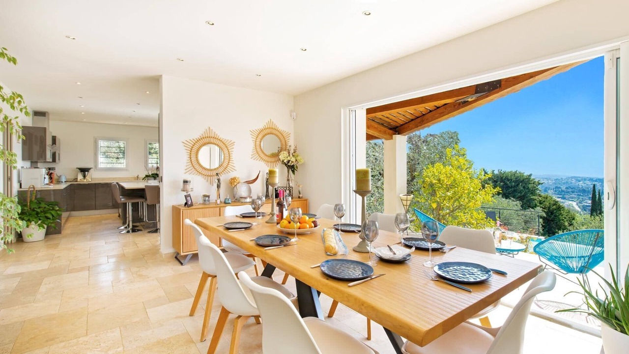 Photo of Others in Cabris