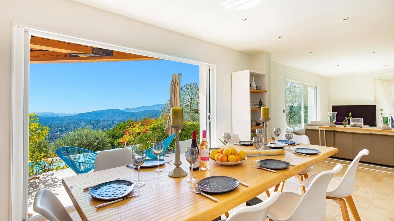 Photo of Others in Cabris