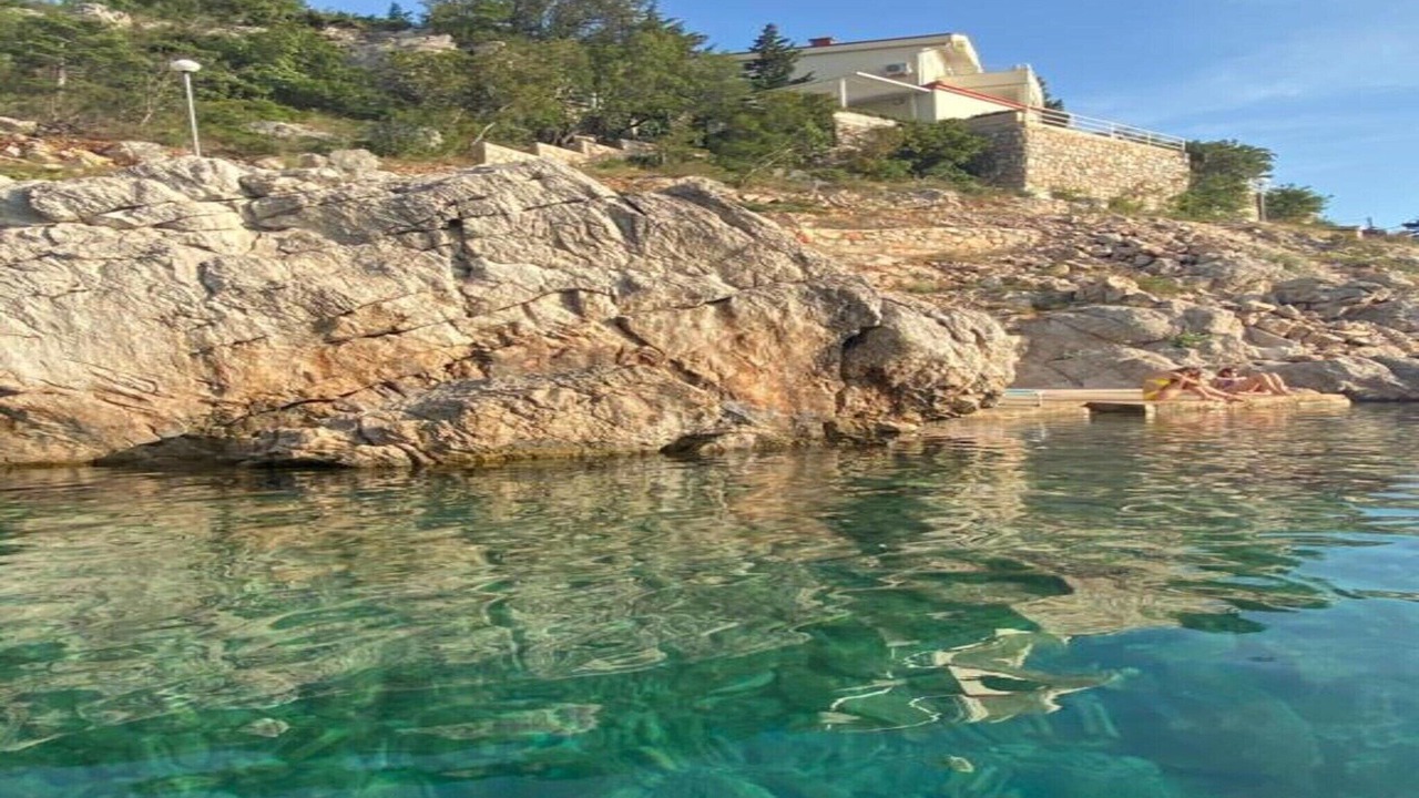 Photo of Others in Molat