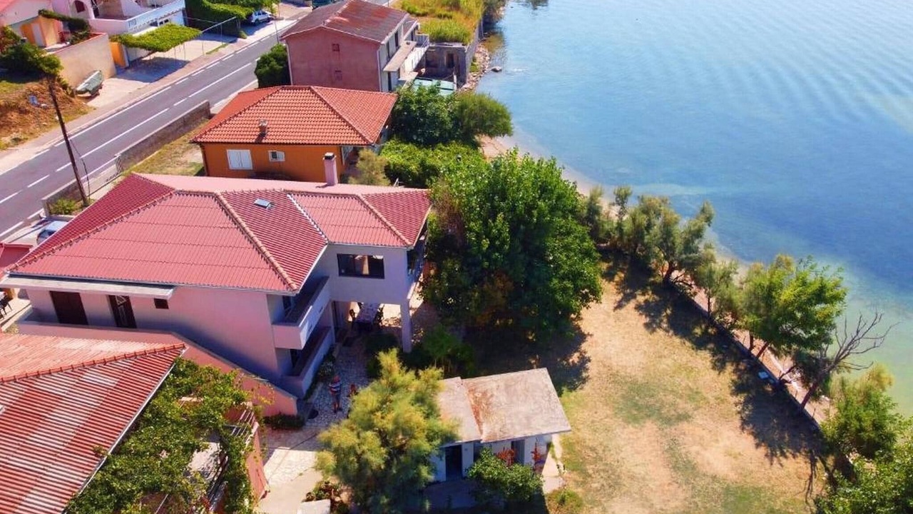 Photo of Outdoor in Dinjiska
