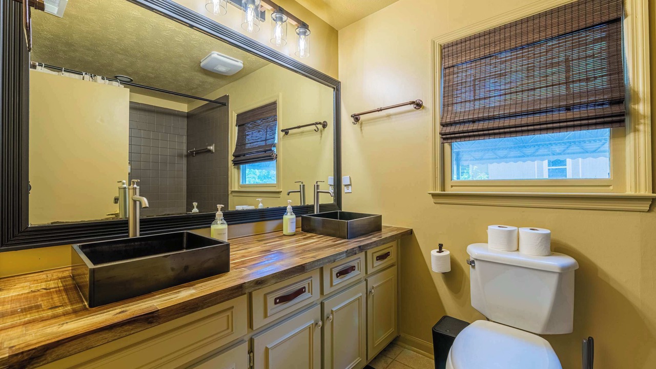 Photo of Bathroom in Fortson