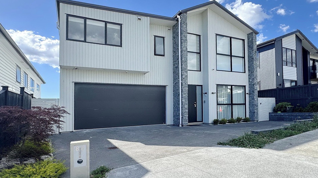 Photo of Outdoor in Flat Bush