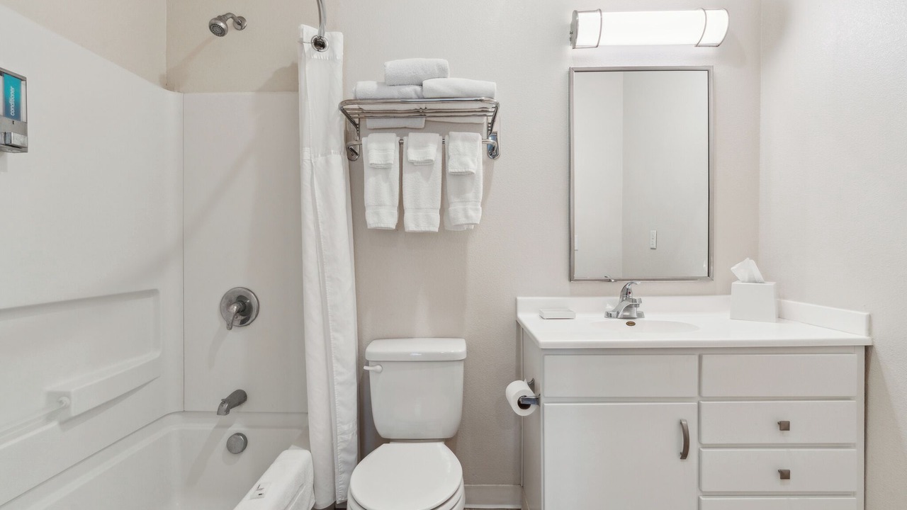 Photo of Bathroom in Far North Central