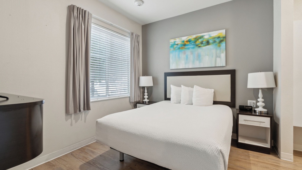 Photo of Bedroom in Far North Central