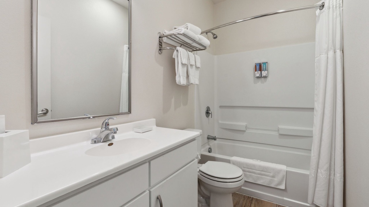 Photo of Bathroom in Far North Central