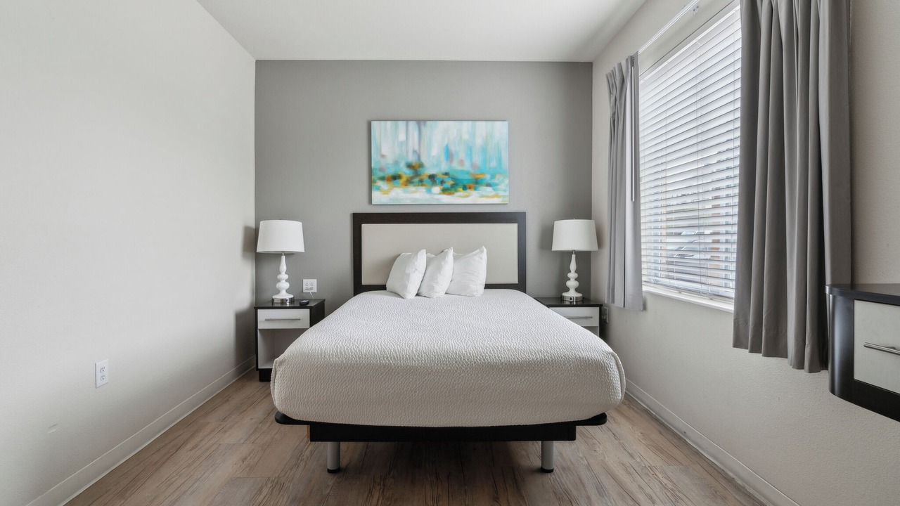 Photo of Bedroom in Far North Central