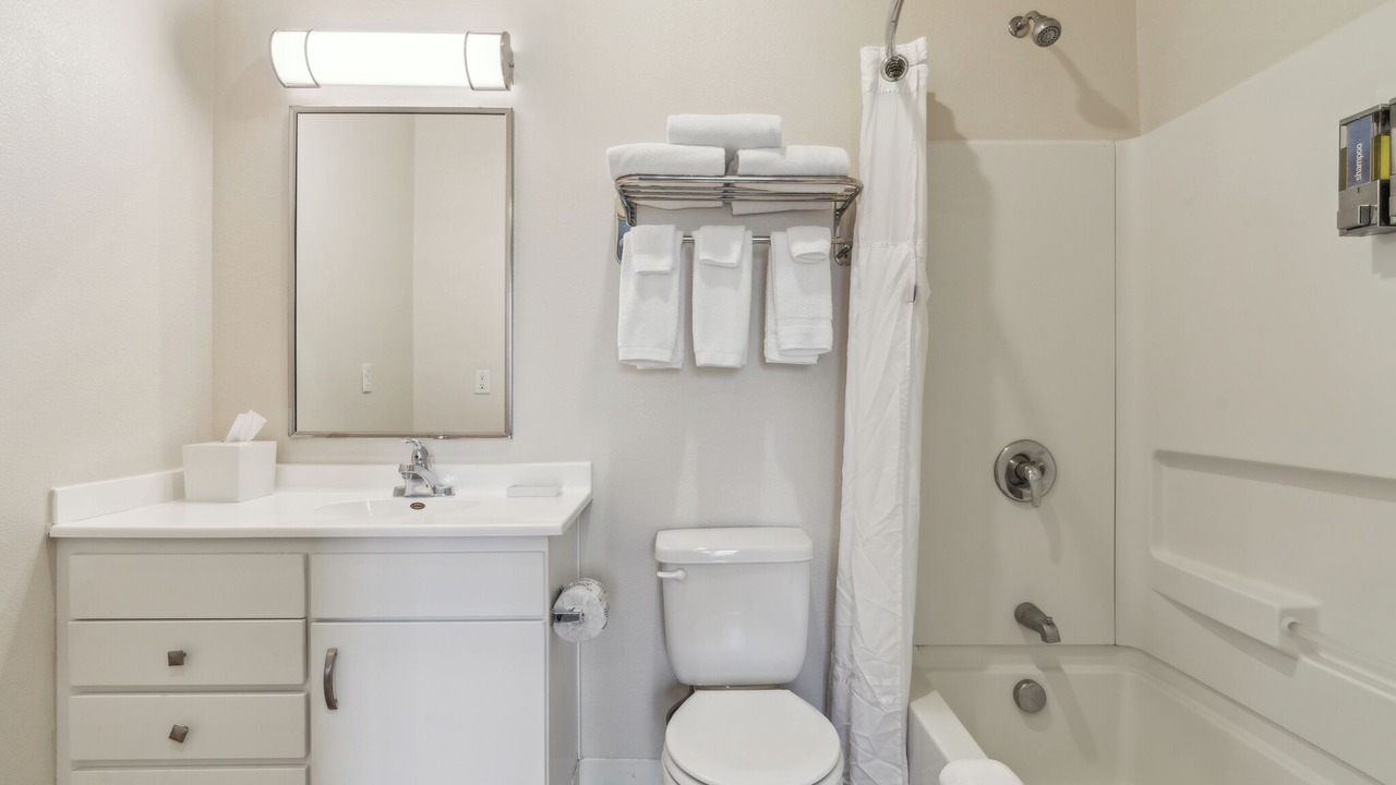 Photo of Bathroom in Far North Central
