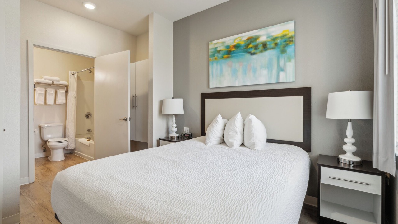 Photo of Bedroom in Far North Central