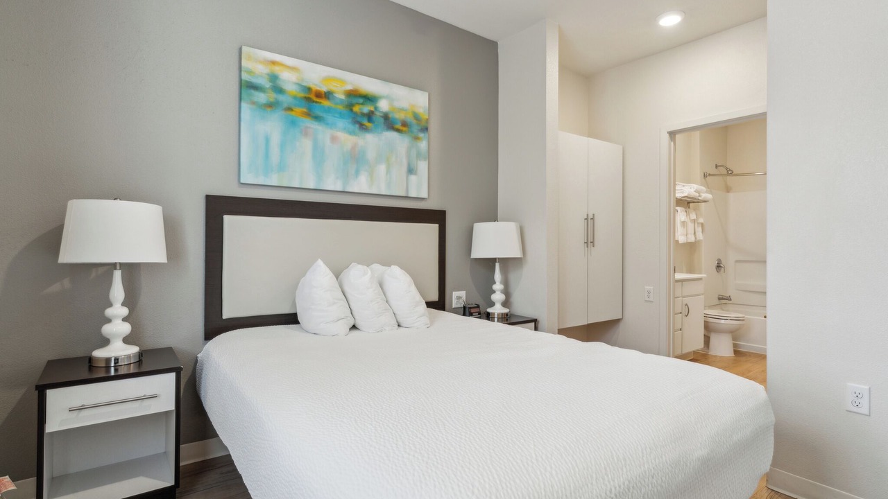 Photo of Bedroom in Far North Central