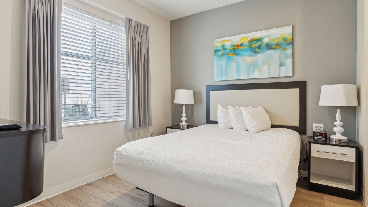 Photo of Bedroom in Far North Central