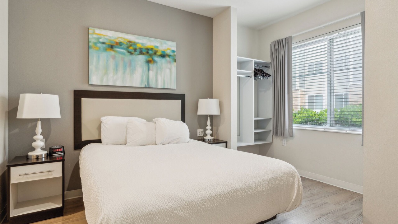 Photo of Bedroom in Far North Central