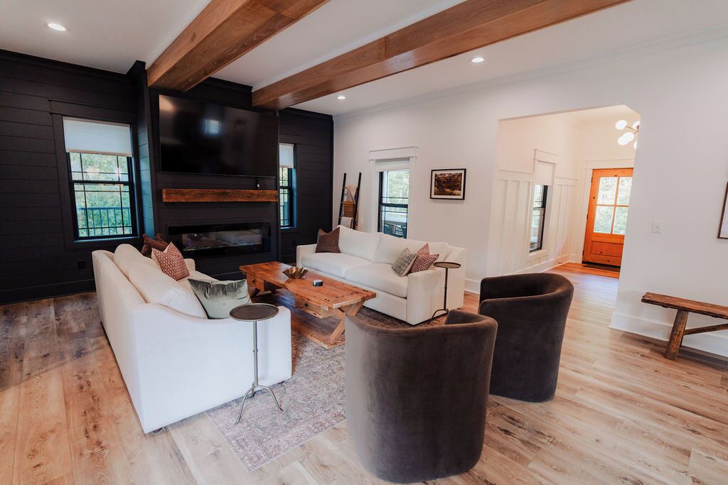 Photo of Livingroom in Powell