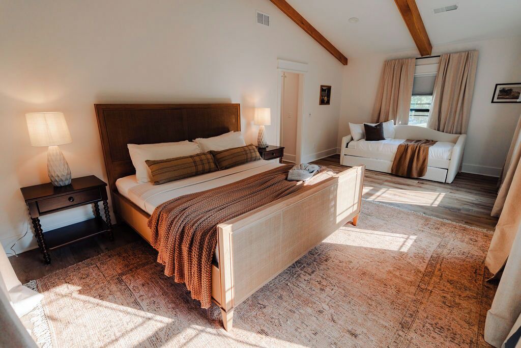 Photo of Others in Powell