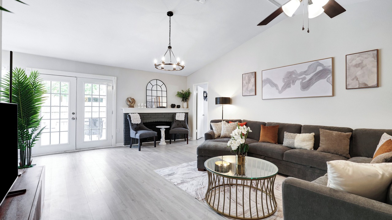 Photo of Livingroom in North San Antonio - SAT
