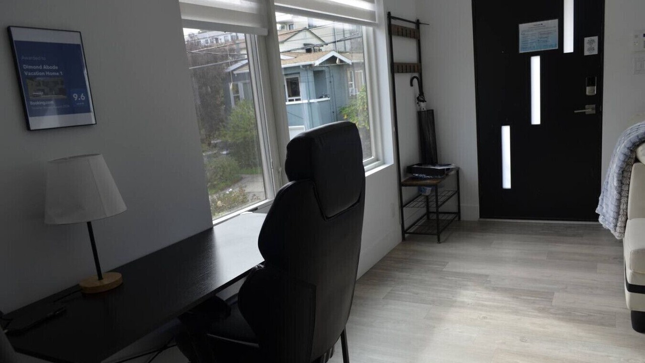 Photo of Others in Dimond