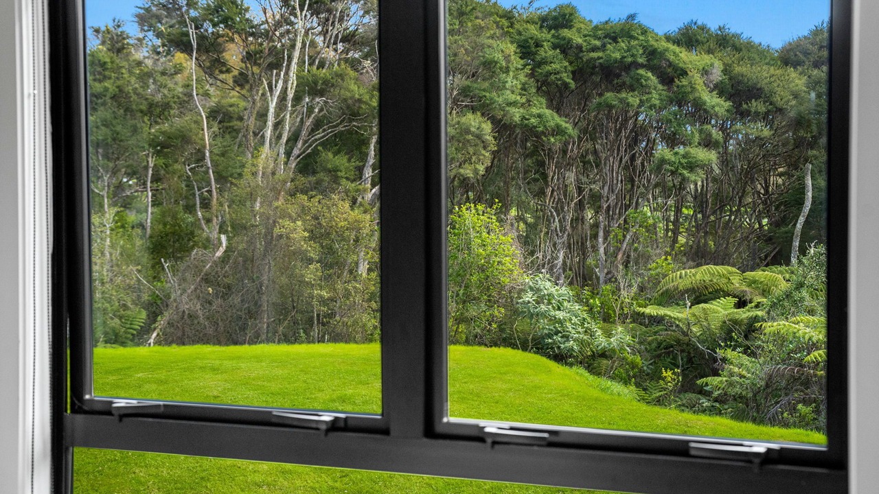 Photo of Others in Redvale